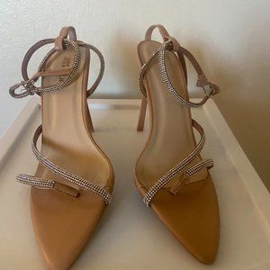EMBELLISHED NUDE HIGH HEELS - US Women Size 9